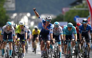 Tour of Guangxi – Warre Vangheluwe launches early to win stage 2 sprint