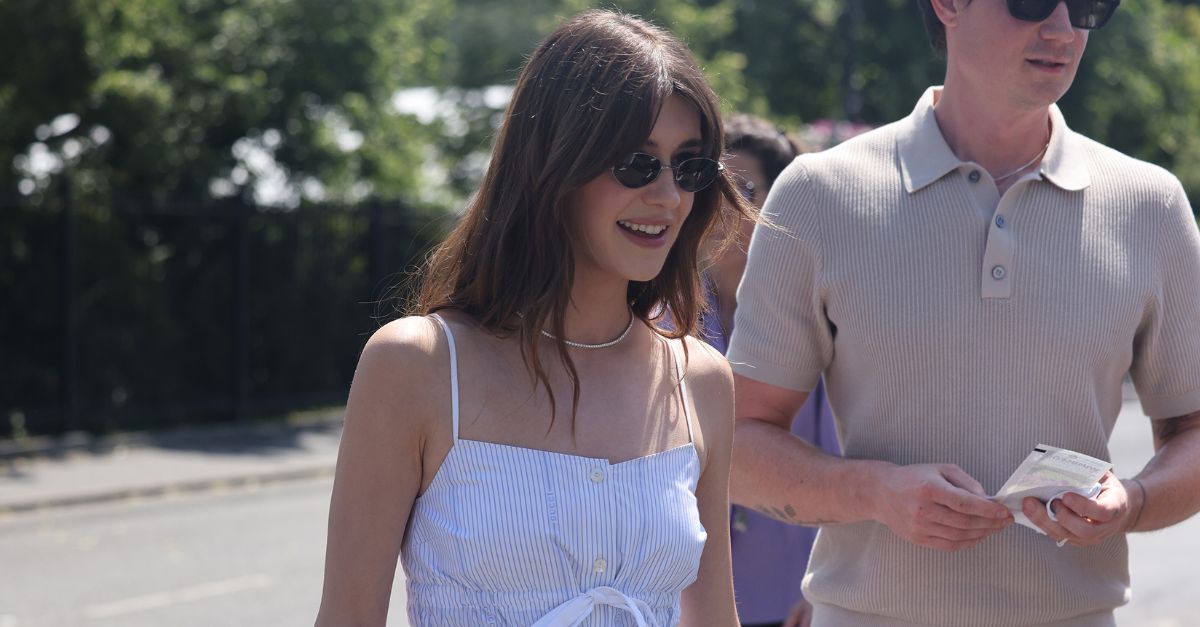 This Easy Outfit Is Trending in London—It’s Cooler Than Dresses