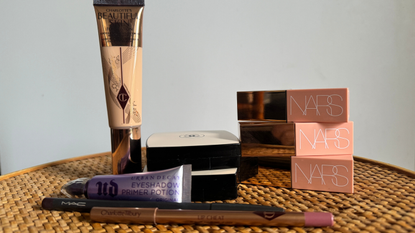 a line up of some of the best Long-lasting make-up