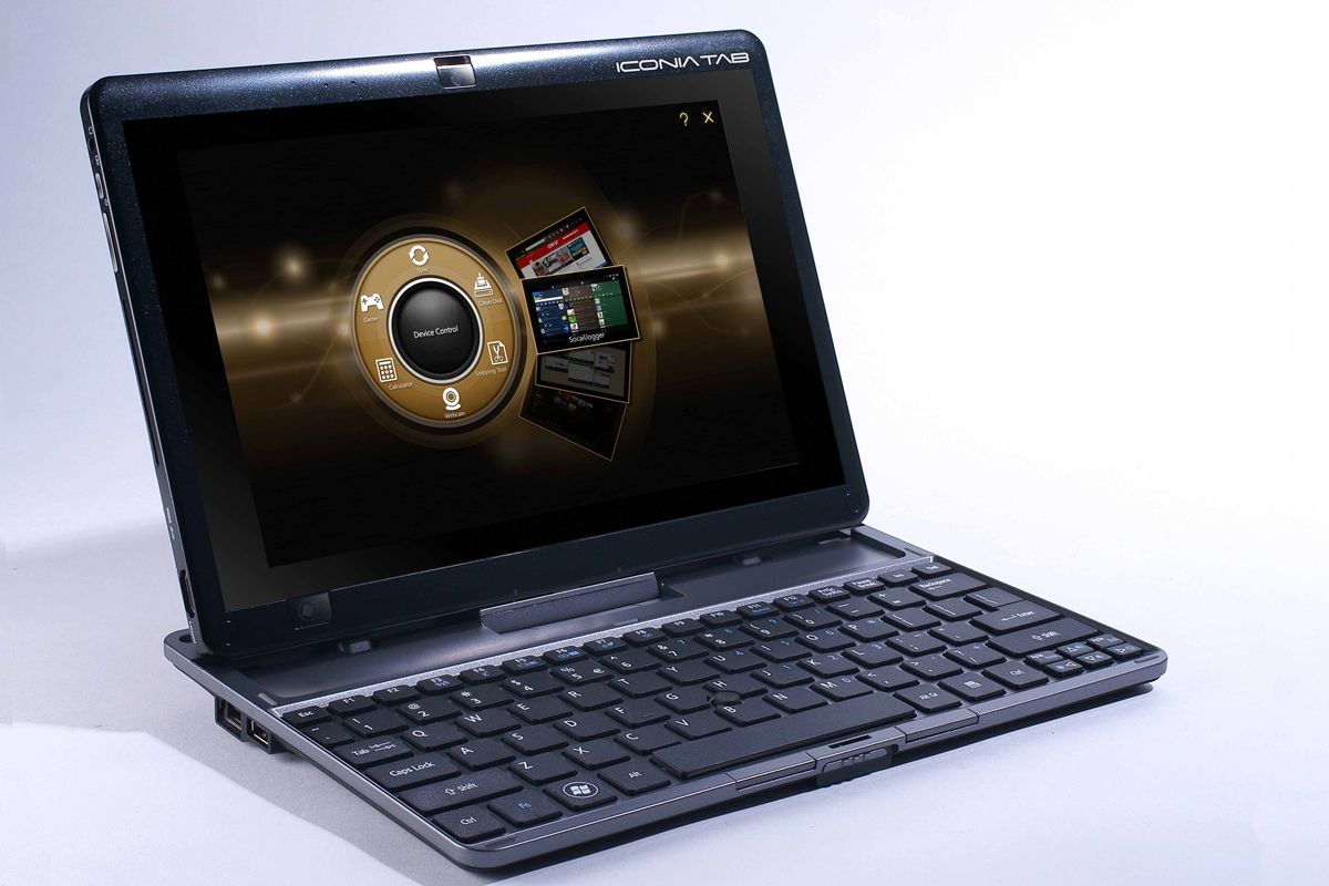 The Acer Iconia Tab W500 docked with its optional USB keyboard