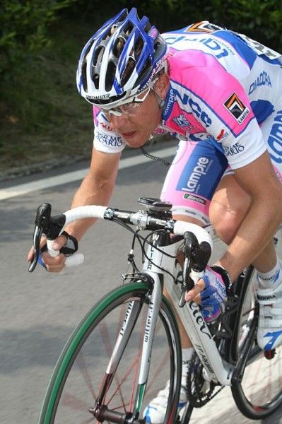 Damiano Cunego (Lampre-NGC) on the attack.