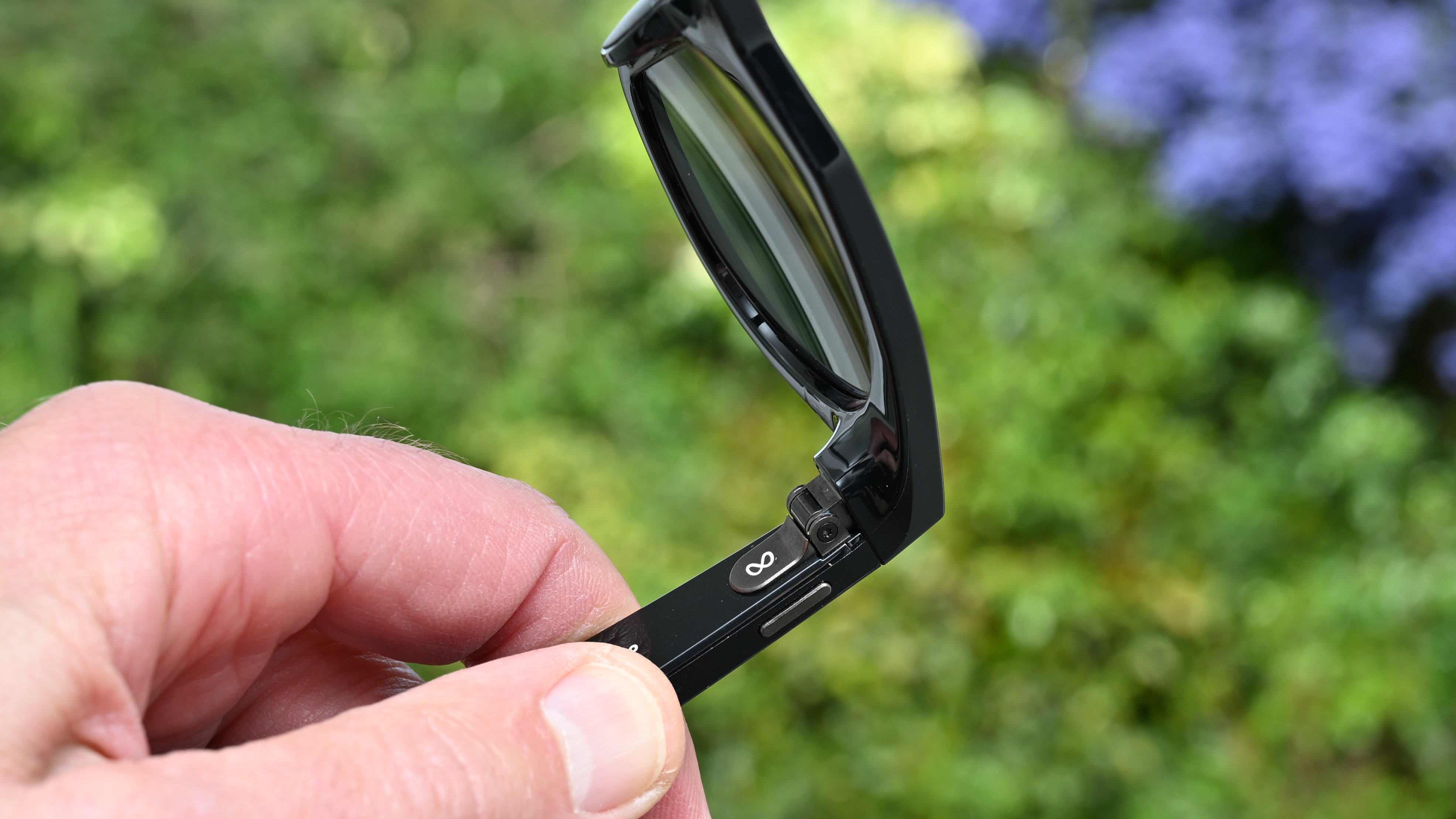 Oakley Meta HSTN product image