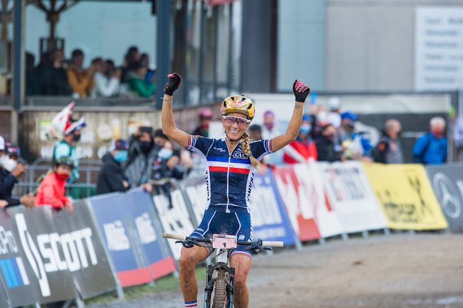Pauline Ferrand Prevot (France) wins