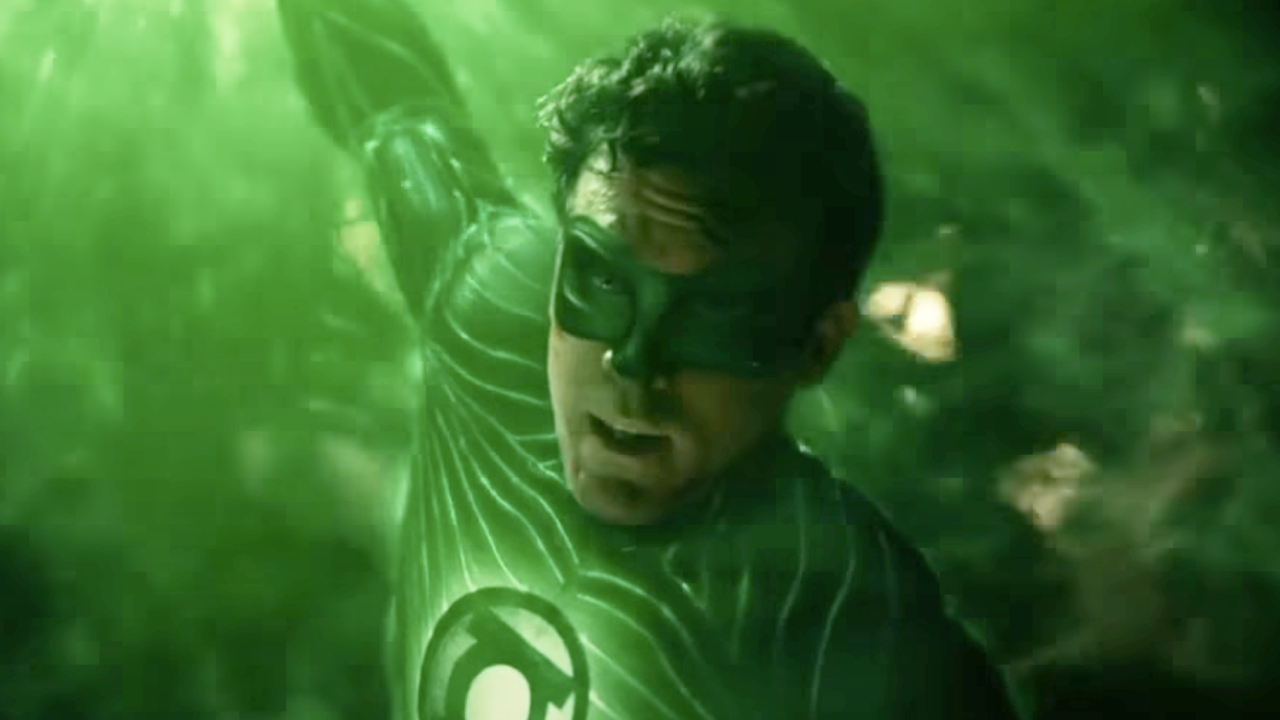 Why is the Green Lantern movie with Ryan Reynolds so bad? - Quora