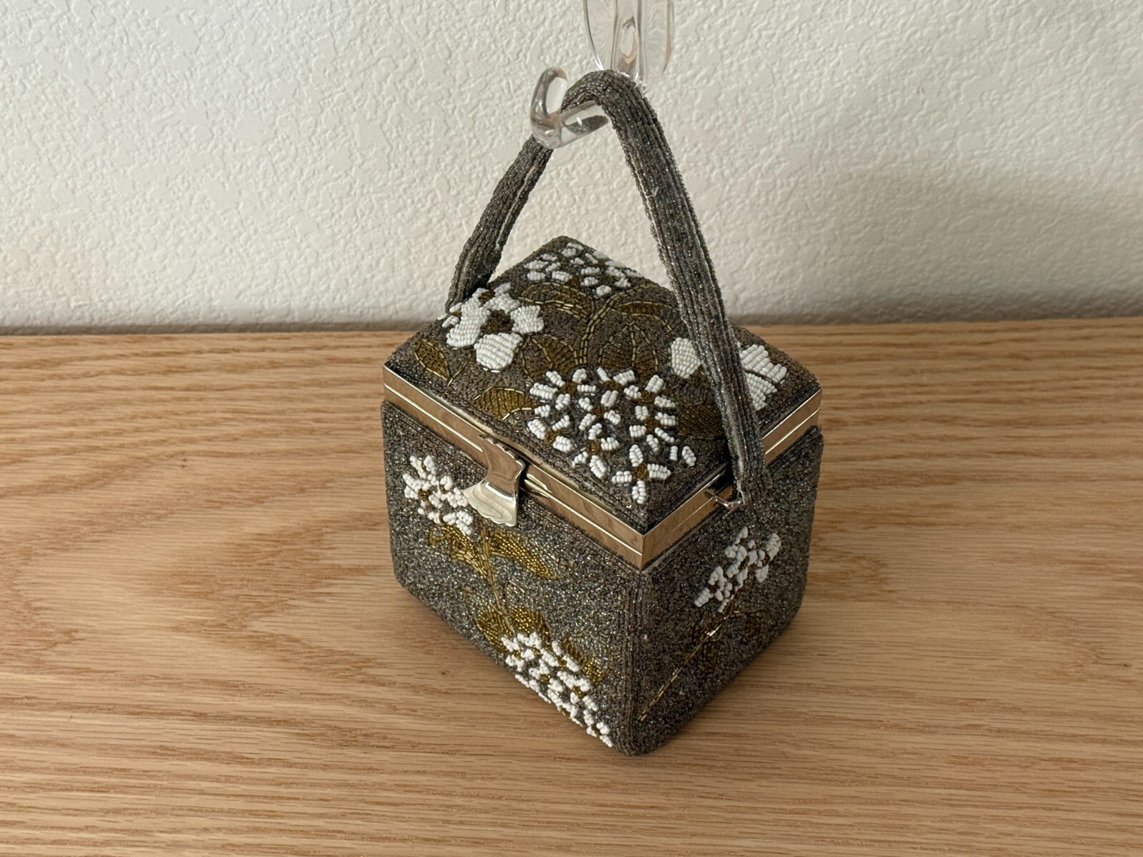Vintage Fuji Handmade Floral Micro Beads Bauletto Box Silver White Gold Purse