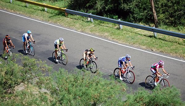 The group continued to toil late in the stage.