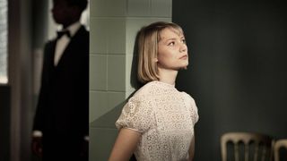 Mia Wasikowska as Hannah in "The Double" movie