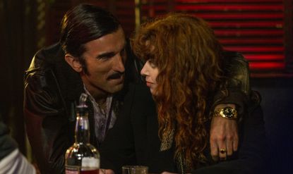 Sharlto Copley as Chez, Natasha Lyonne as Nadia Vulvokov in episode 201 of Russian Doll