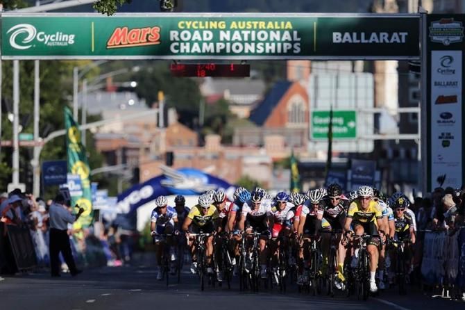 Budget took to the front to start the chase for Meyer.