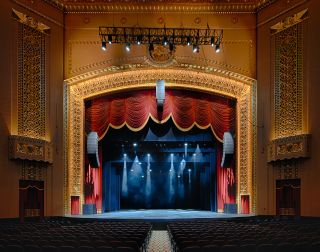 The historic Stifel Theatre in St. Louis donned with a new d&b KSL sound system.