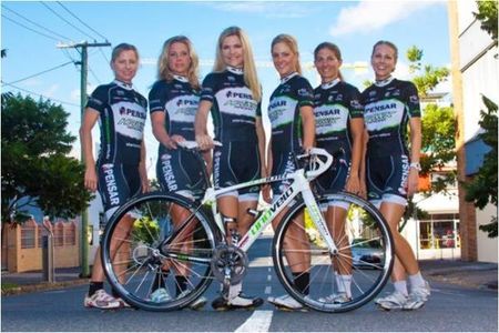 The Pensar-Hawk women: Jodie Willett, Sam Hemsley, Kirsty Broun, Zoe Watters, Katrin Garfoot, Nicole Moerig