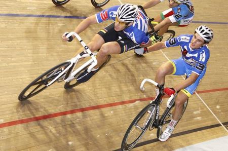 Marvulli and Dillier gave themselves the lead on day 4 but there's still nothing in it.