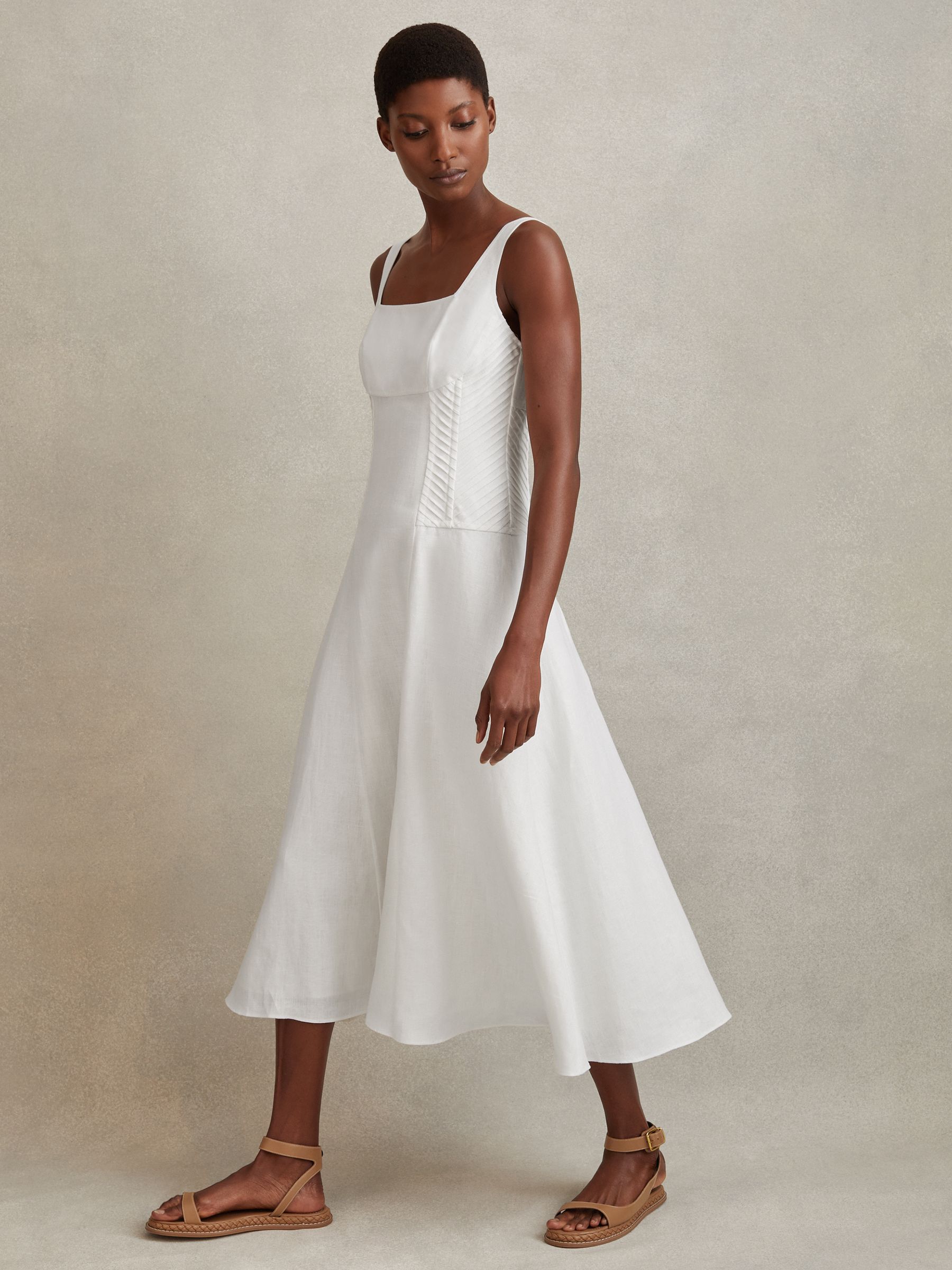 Line corset Mitty dress wearing ivory