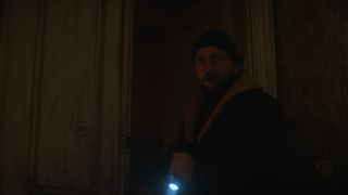 Wiktor Forst searching the orphanage in Detective Forst episode 6