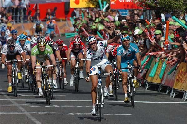 Anthony Roux (Fran&ccedil;aise des Jeux) on his way to the win.