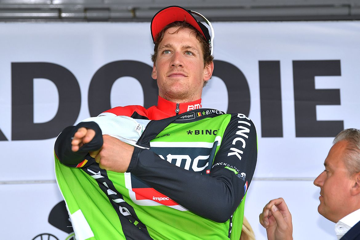Stefan Kung keeps hold of the leader's jersey
