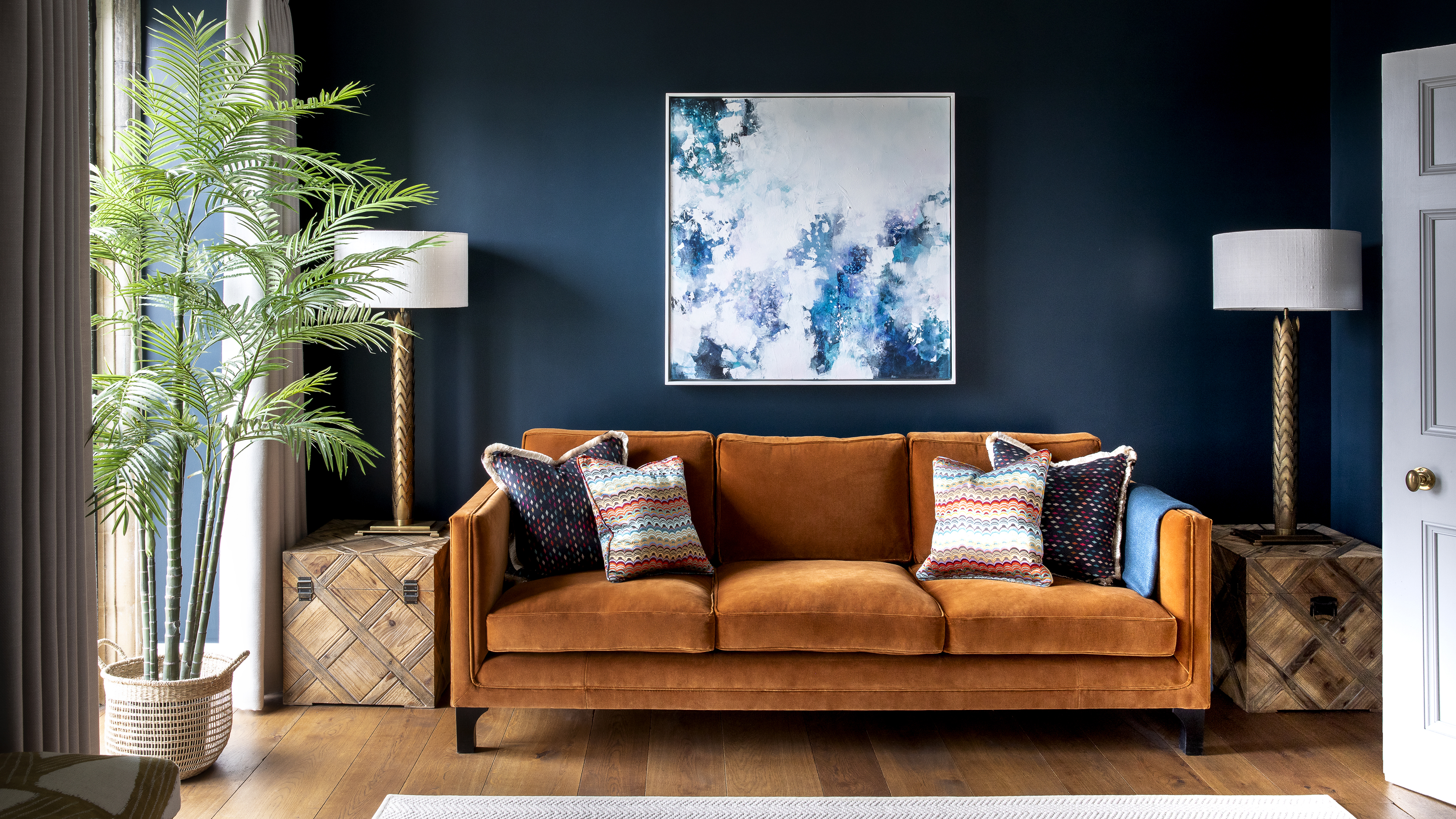 13 Awesome Color Schemes for Living Room with Brown Sofa - roomdsign.com
