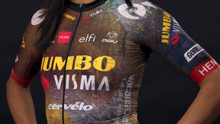 Jumbo-Visma's 2022 TdF jersey is inspired by Dutch Masters