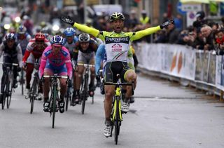 Oscar Gatto (Farnese Vini) wins the sprint