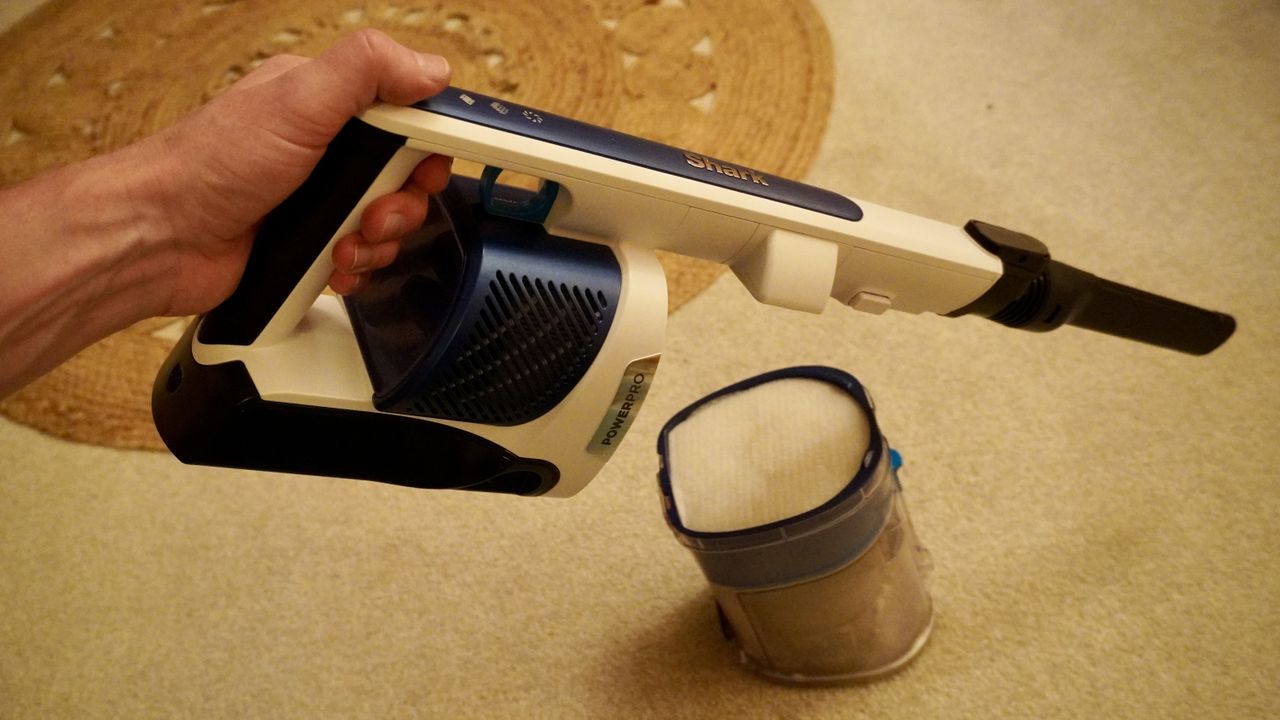 Shark PowerPro IZ380UK on test in a home