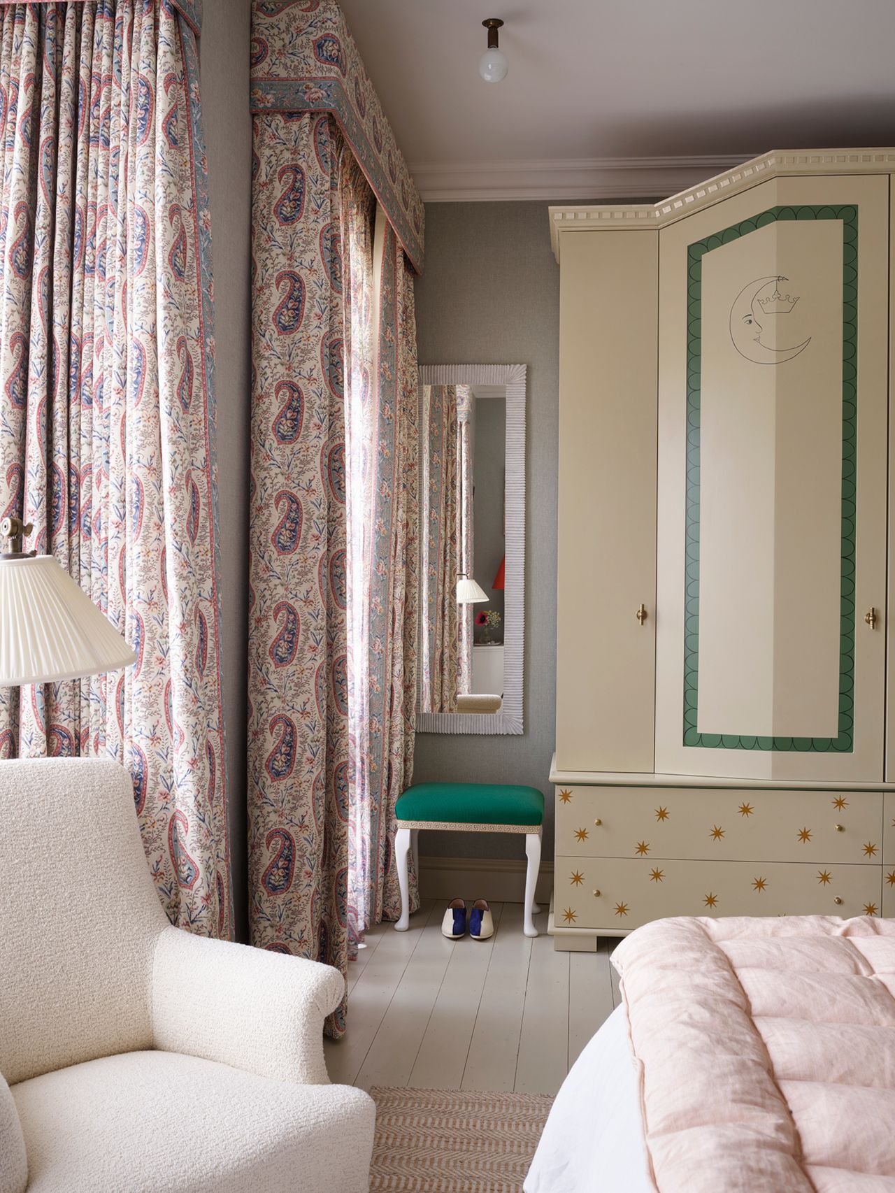 Beata Human's bedroom