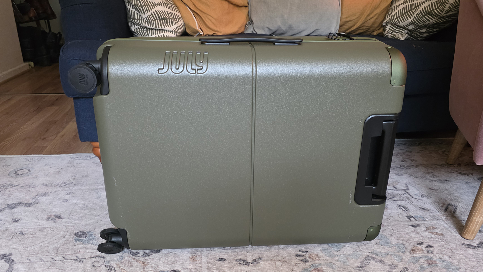 July Casesafe in Forest Green in living room