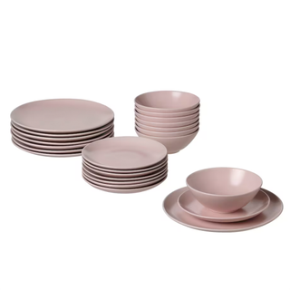Set of pink 24-piece dinnerware set