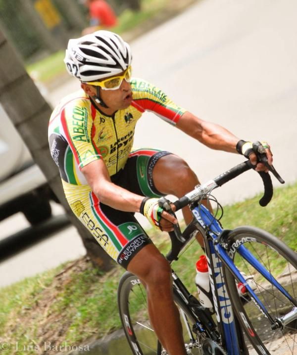 Fernando Camargo (Loteria Empresa De Energia De Boyaca) would win the final stage time trial.