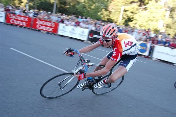 Nick Gates (Davitamon-Lotto) swings around the hairpin