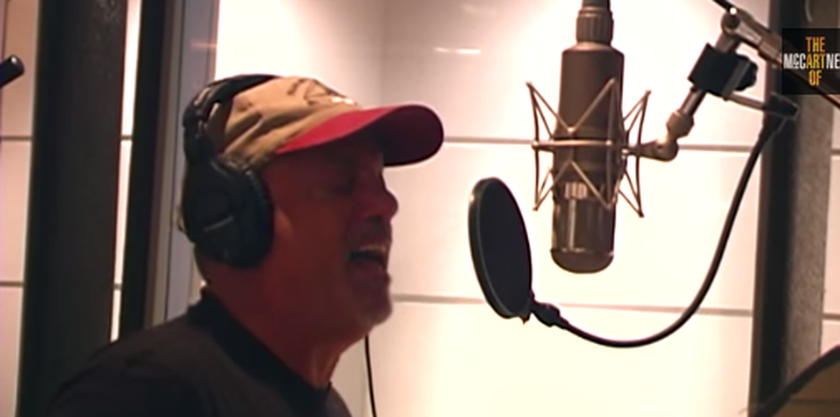 Billy Joel gives Paul McCartney&amp;#039;s &amp;#039;Maybe I&amp;#039;m Amazed&amp;#039; the Piano Man treatment