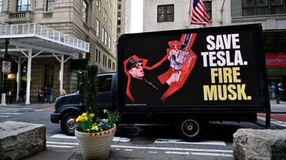 Truck with sign critical of Elon Musk