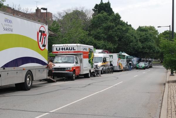 Teams are lined up along a side street to get ready for the Philadelphia International.
