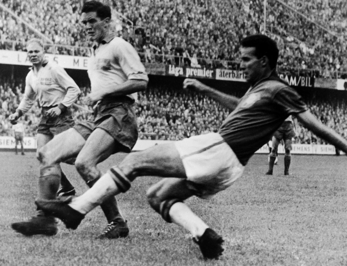 Mario Zagallo scores for Brazil against Sweden in the 1958 World Cup final