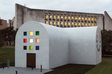 Austin, 2015, by Ellsworth Kelly, artist-designed building with installation of coloured glass windows, black and white marble panels, and redwood totem