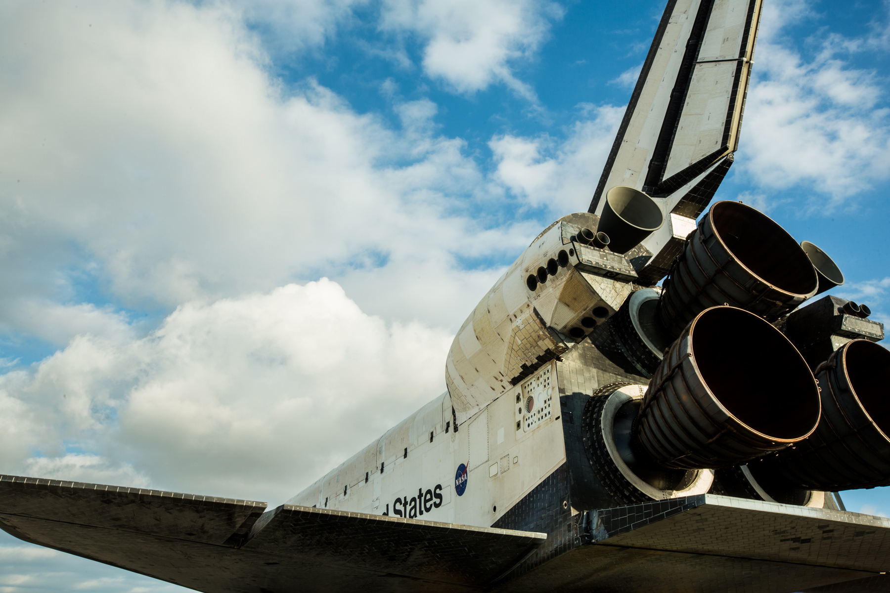 NASA&#039;s space shuttle Endeavour&#039;s trip through Los Angeles stars in a stunning time-lapse movie by a photography team led by Matt Givot.