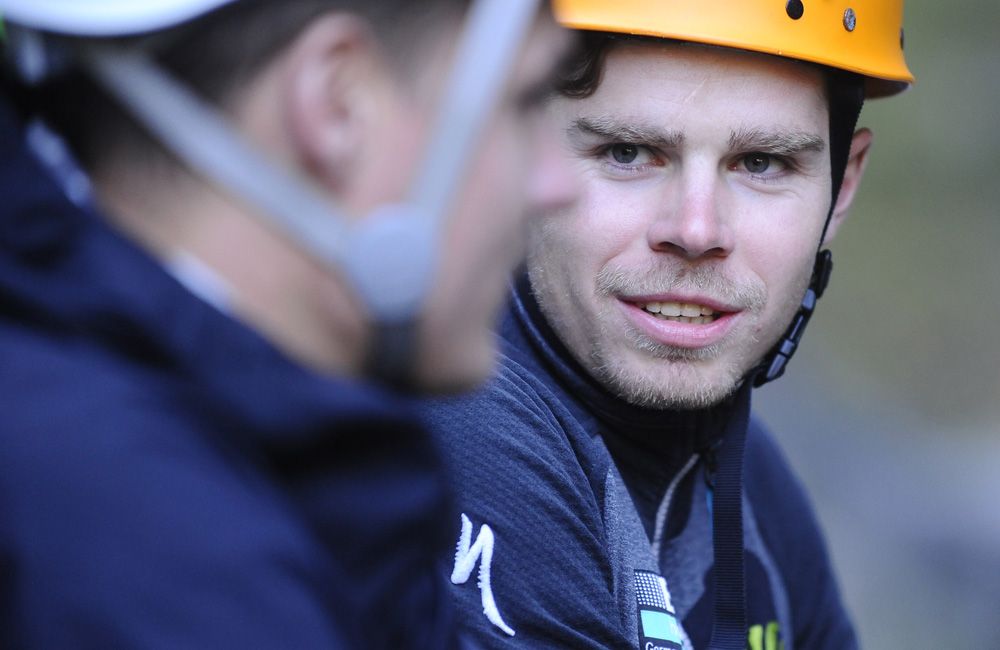 Juraj Sagan tries his hand at rock climbing
