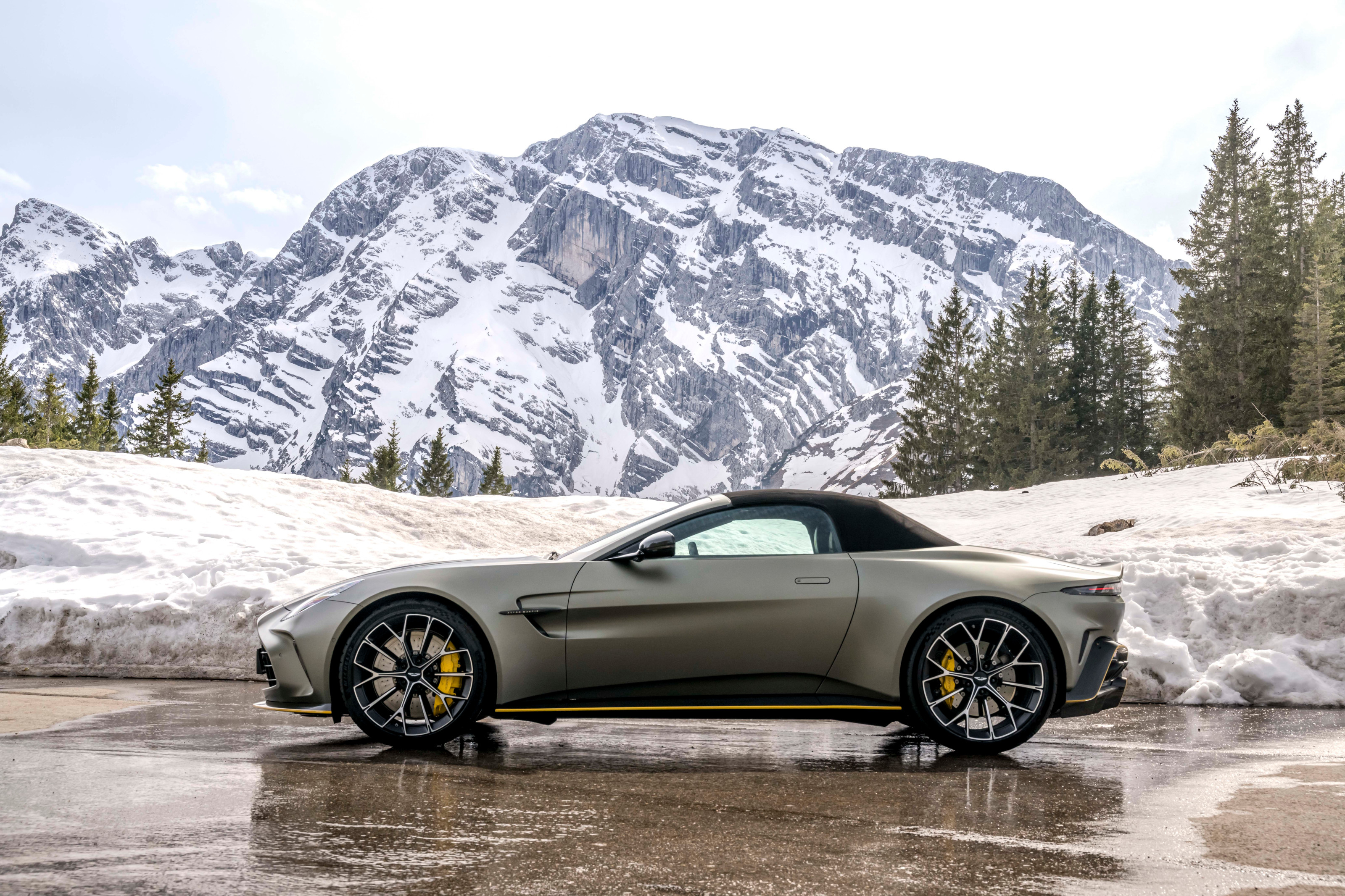 Aston Martin Vantage Roadster