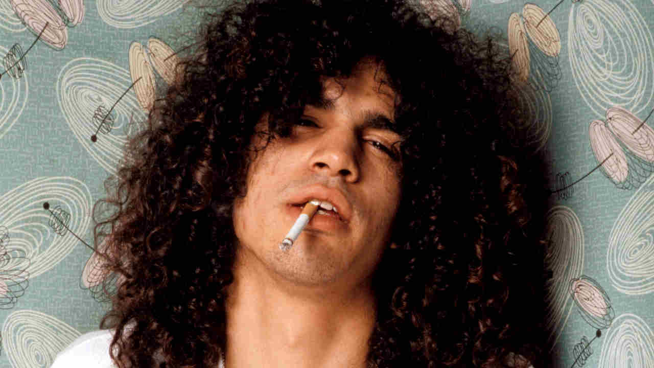 Guns N&amp;rsquo; Roses guitarist Slash posing for a photograph in 1989