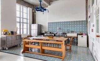 loft-apartment-kitchen-tiles