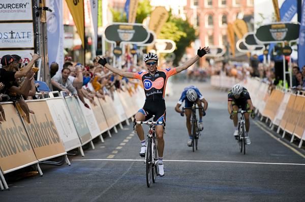 Ian Bibby wins round eight of the Halfords Tour Series.