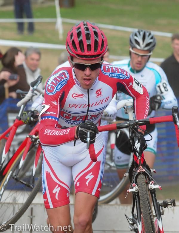 Nick Weighall (California Giant Berry) running with the leaders