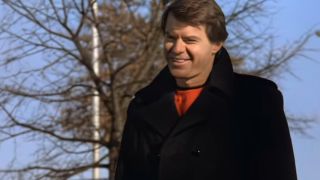 Robert Urich in a coat in Spenser: For Hire