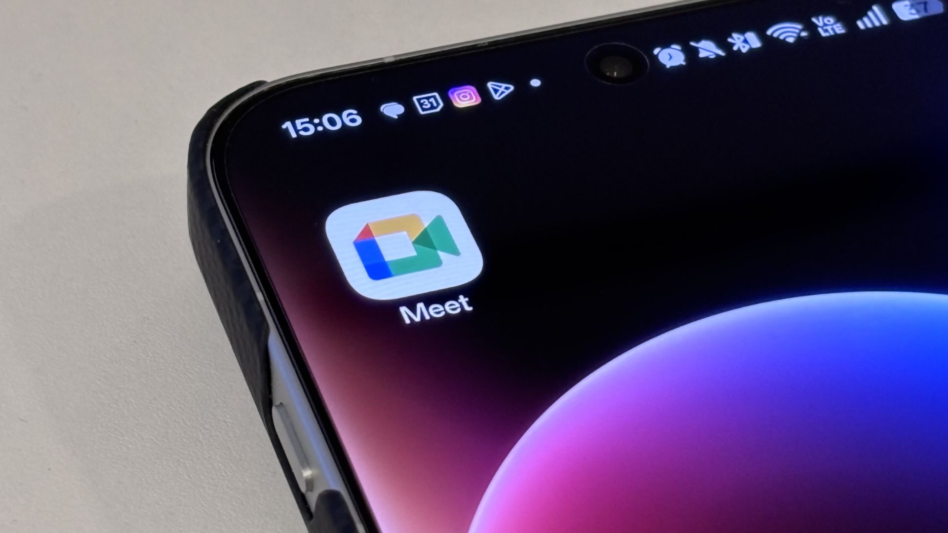 Google Meet kini dapat mendeteksi secara otomatis saat Anda berada di ruang konferensi