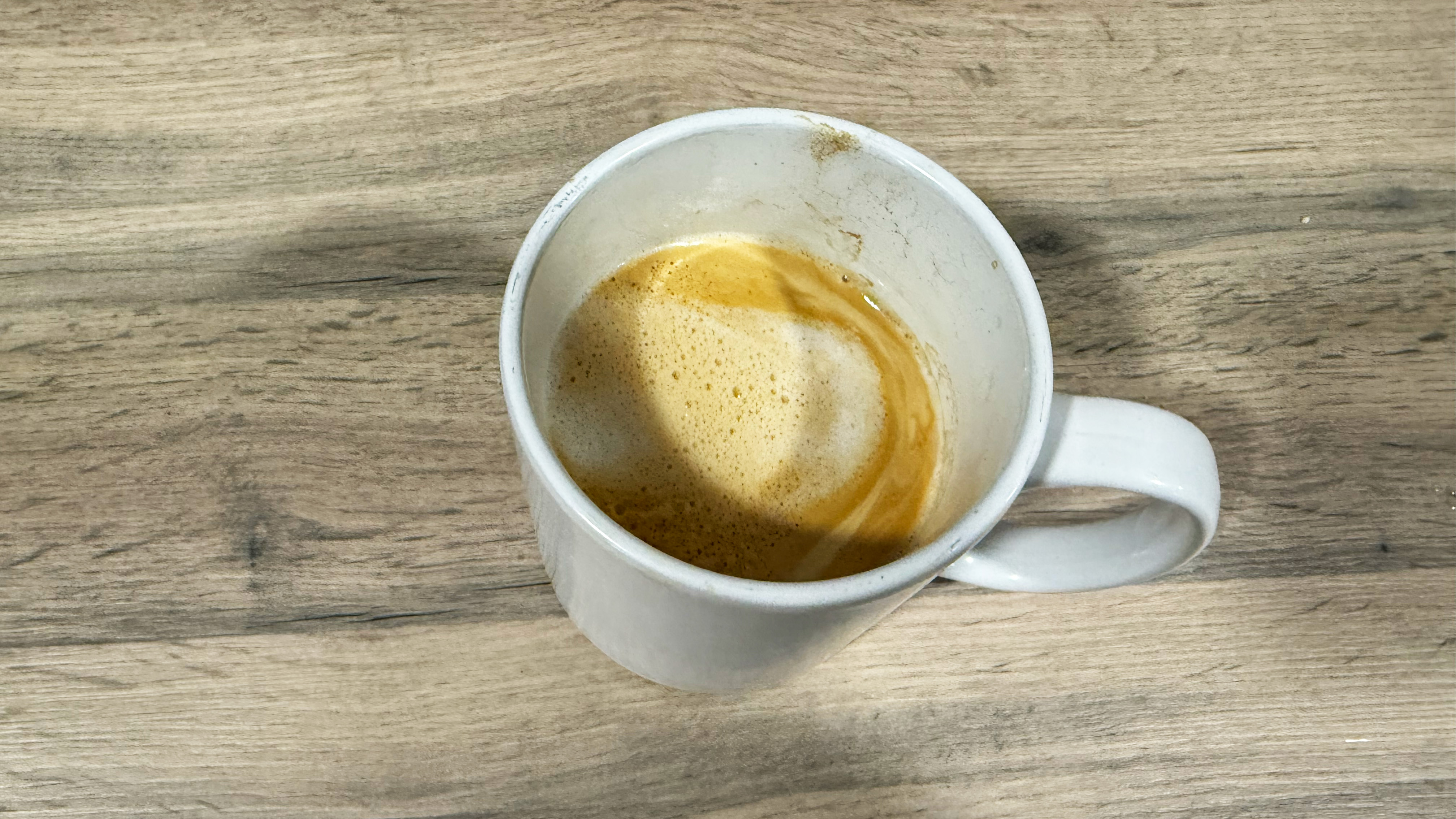 the light foam milk made by the delonghi rivelia