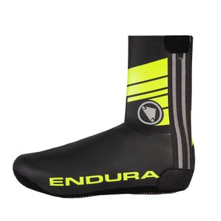 A rider wearing the GripGrab Aquashield overshoes 