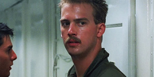 Top Gun Star Anthony Edwards Reacts To Maverick, And Shares What