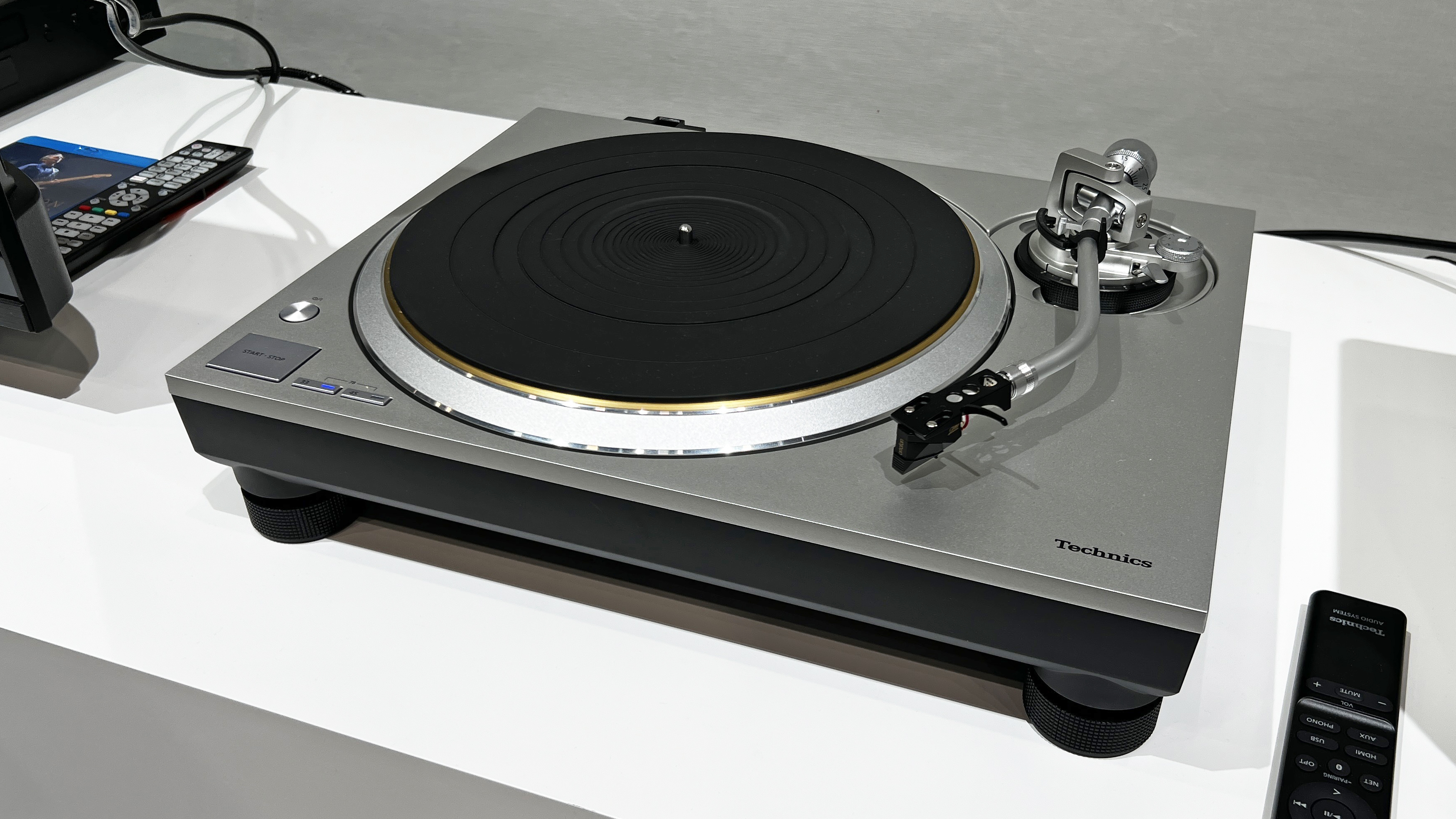 Technics SL-1300G on a white surface