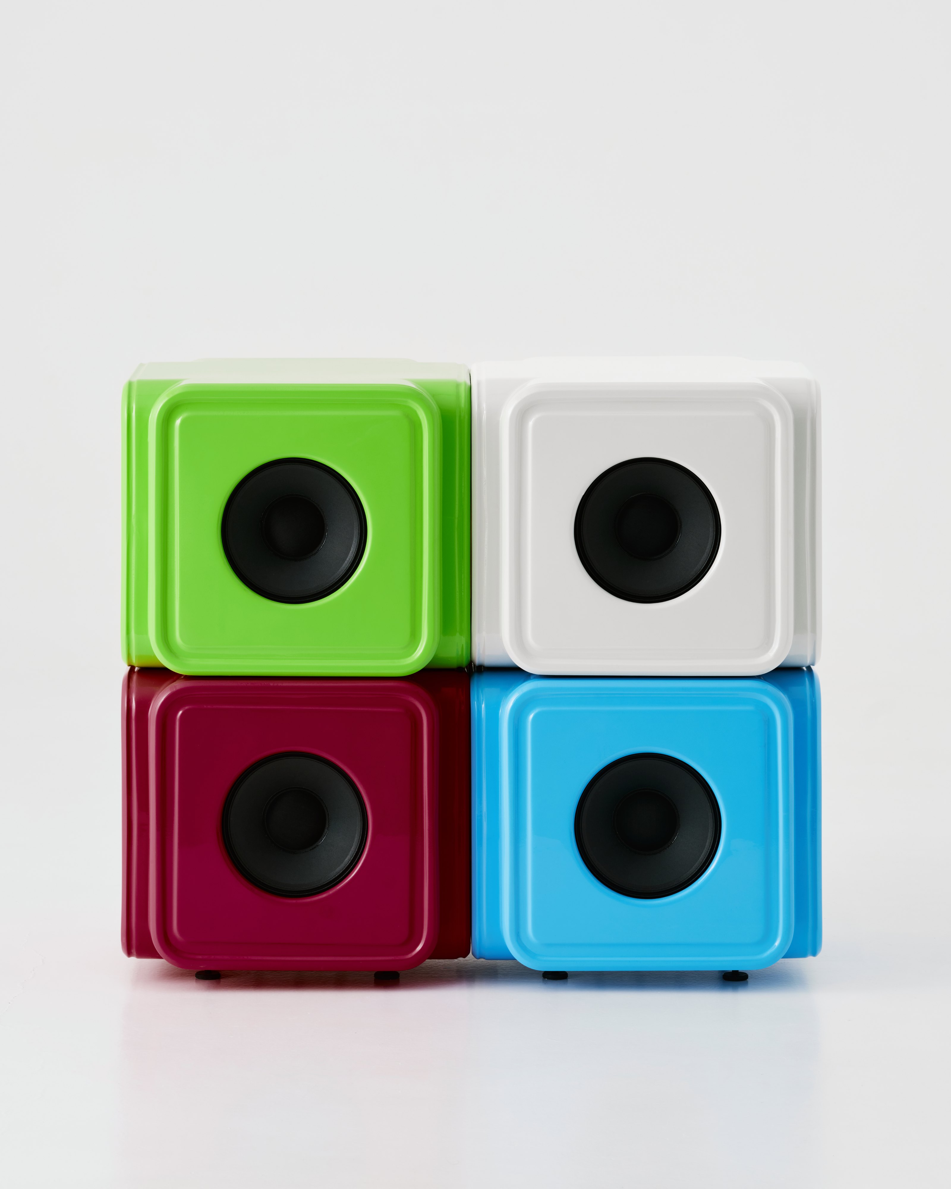 AA67 speaker by Alaksa Alaska and Caliper