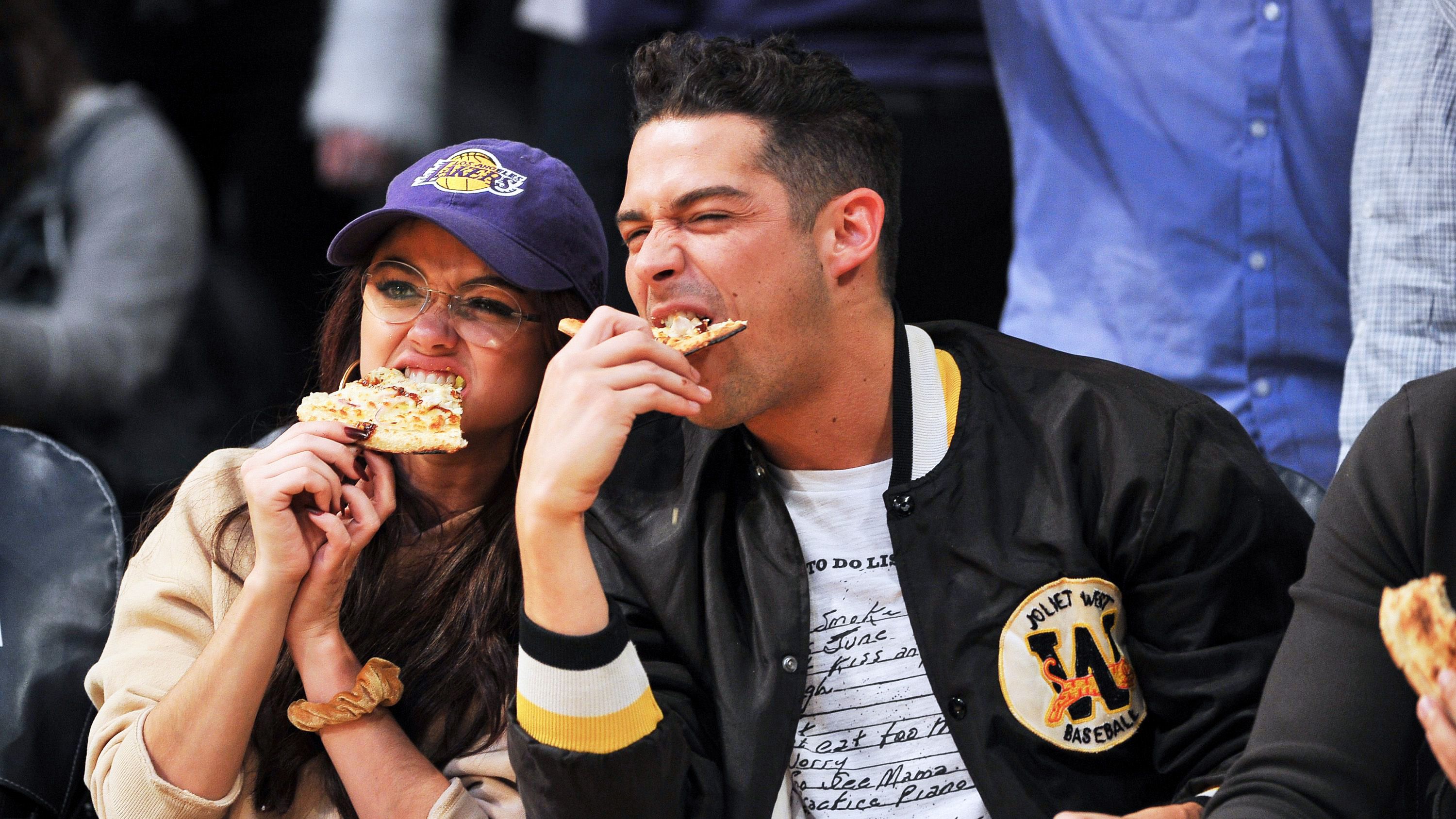 Sarah Hyland And Wells Adams Relationship Timeline Is All Kinds Of