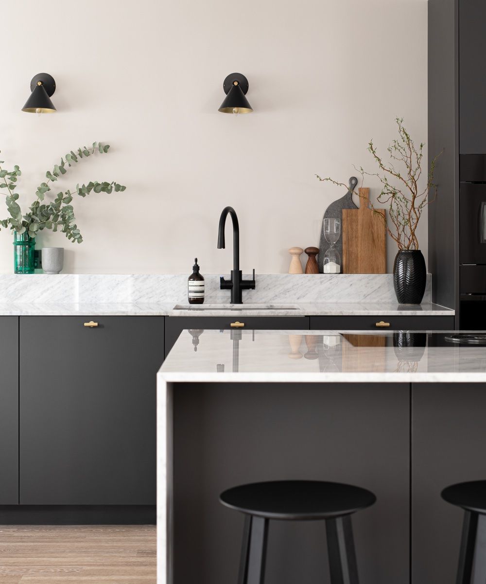 Day True unveils sleek and contemporary London home renovation | Homes ...